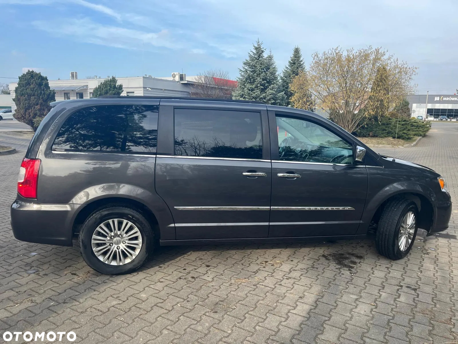 Chrysler Town & Country 3.6 Limited - 6
