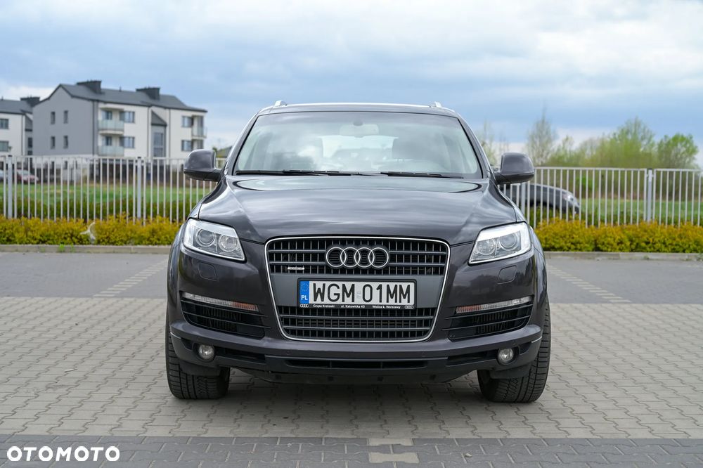 Audi Q7 - 6