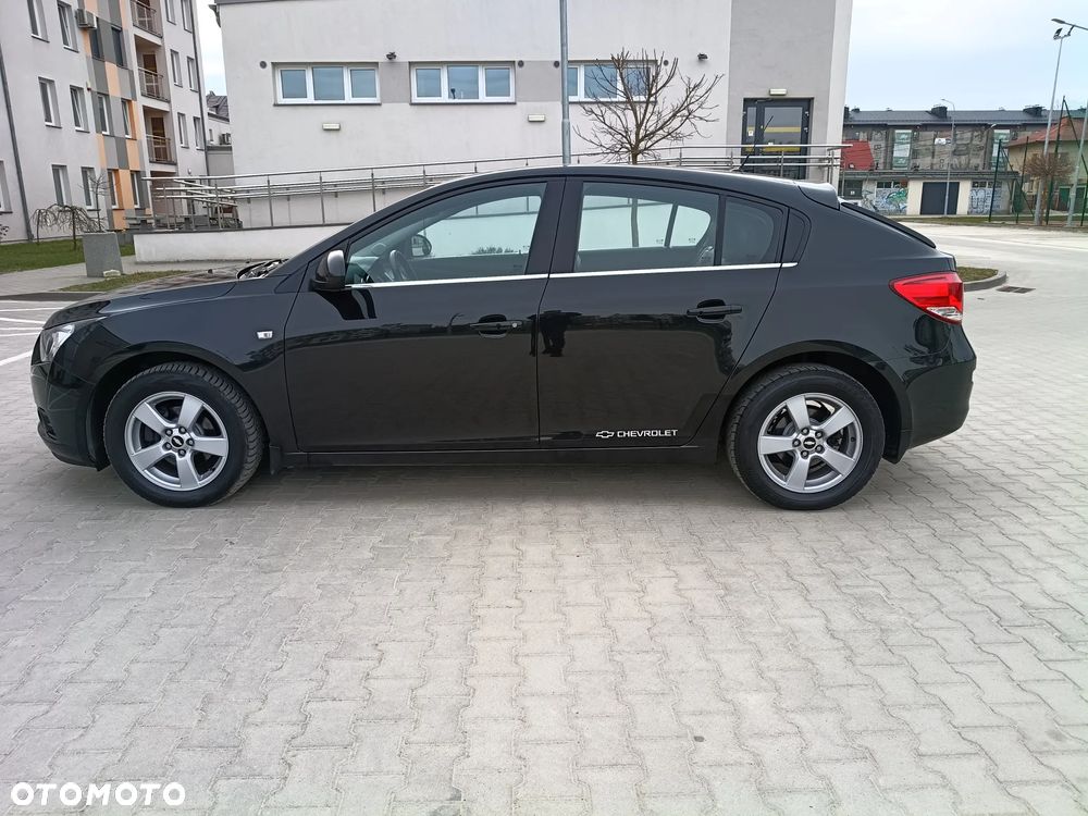 Chevrolet Cruze 1.8 LT - 14