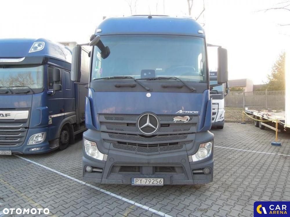 Mercedes-Benz Actros - 1