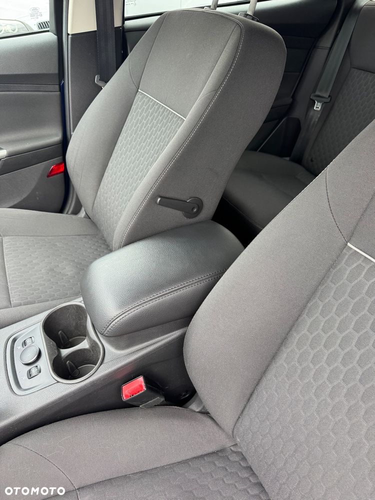 Ford Focus - 31