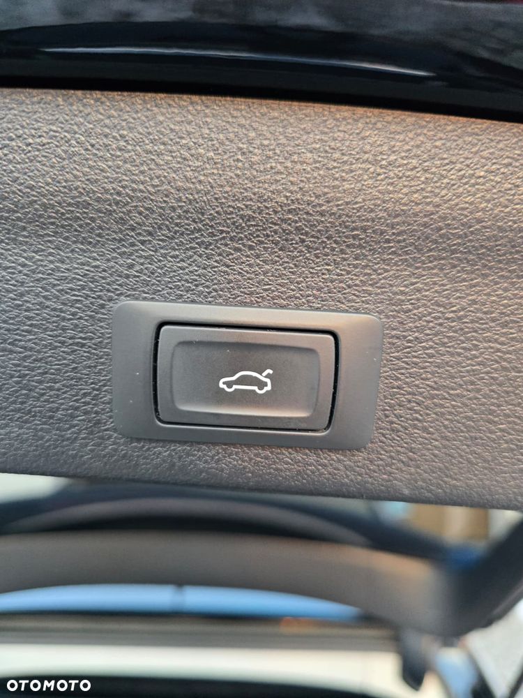 Audi A6 Avant 40 TDI S tronic - 33