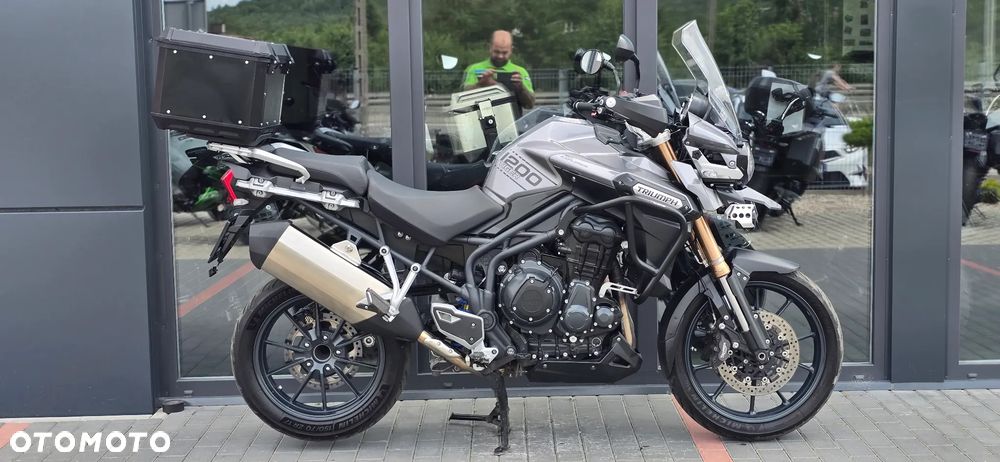 Triumph Tiger - 2