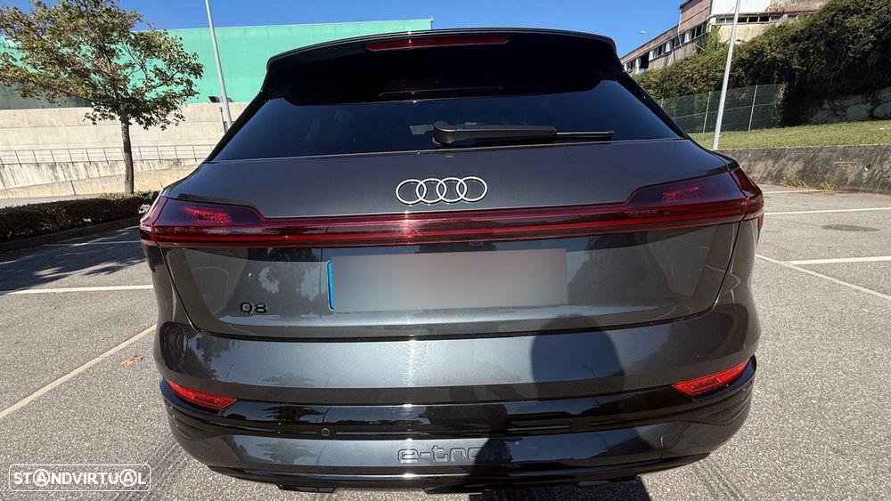 Audi Q8 e-Tron - 6