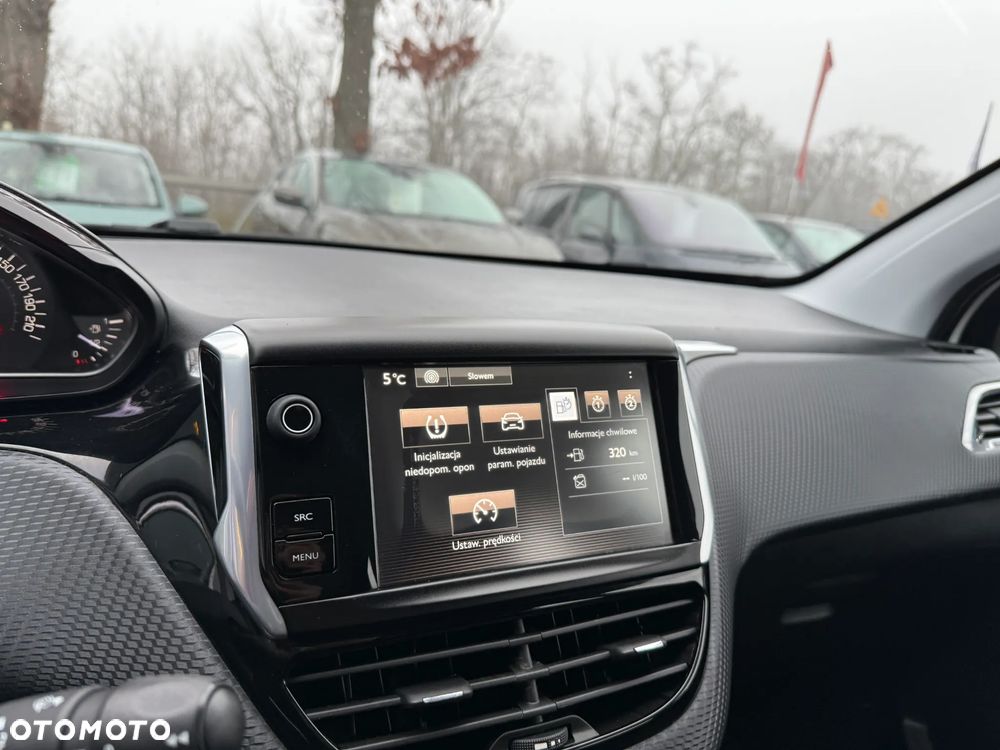 Peugeot 2008 ver-puretech-110-stop-start-business--line - 32