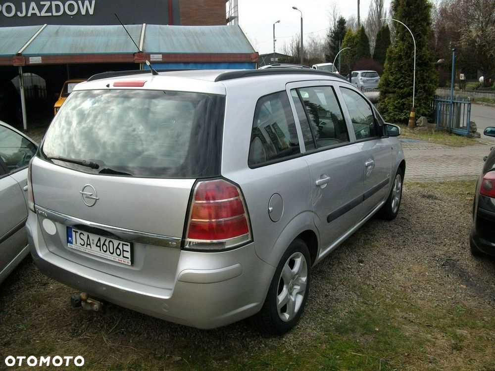 Opel Zafira - 3