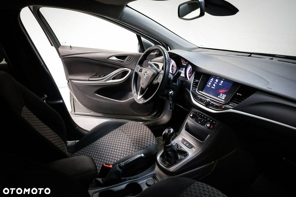 Opel Astra 1.4 T Enjoy - 11