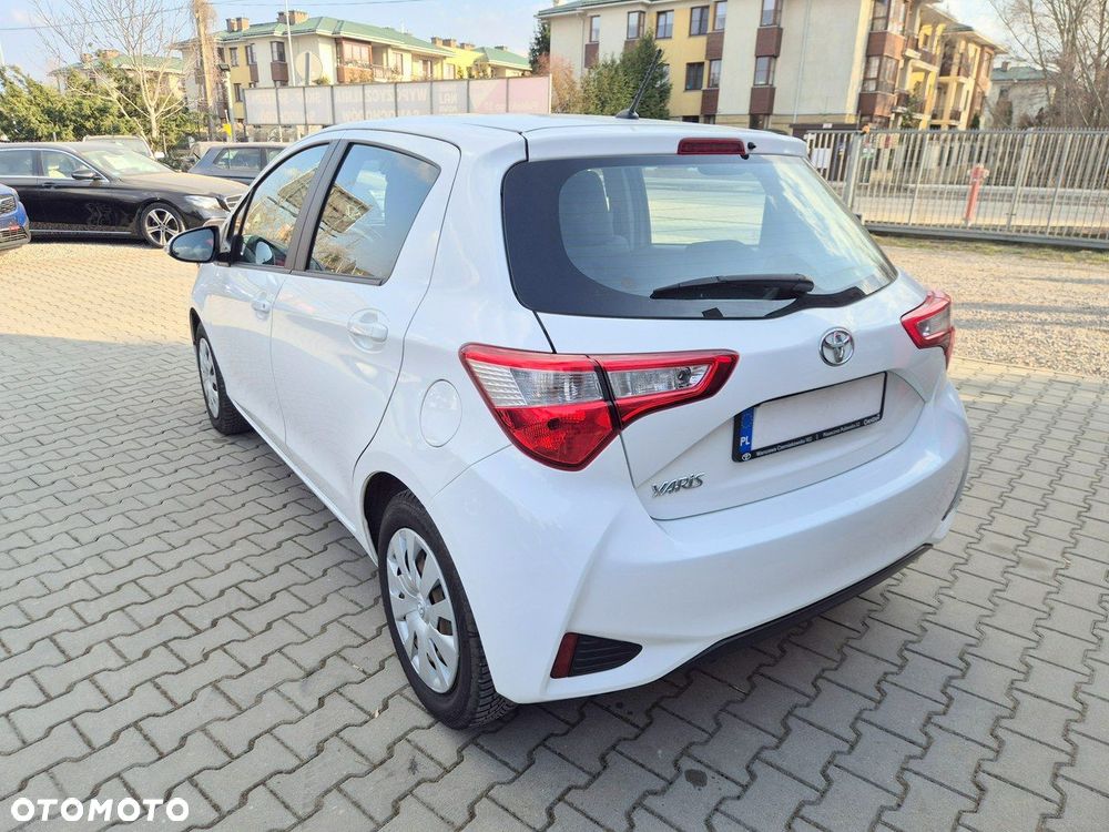 Toyota Yaris 1.5 Active - 12