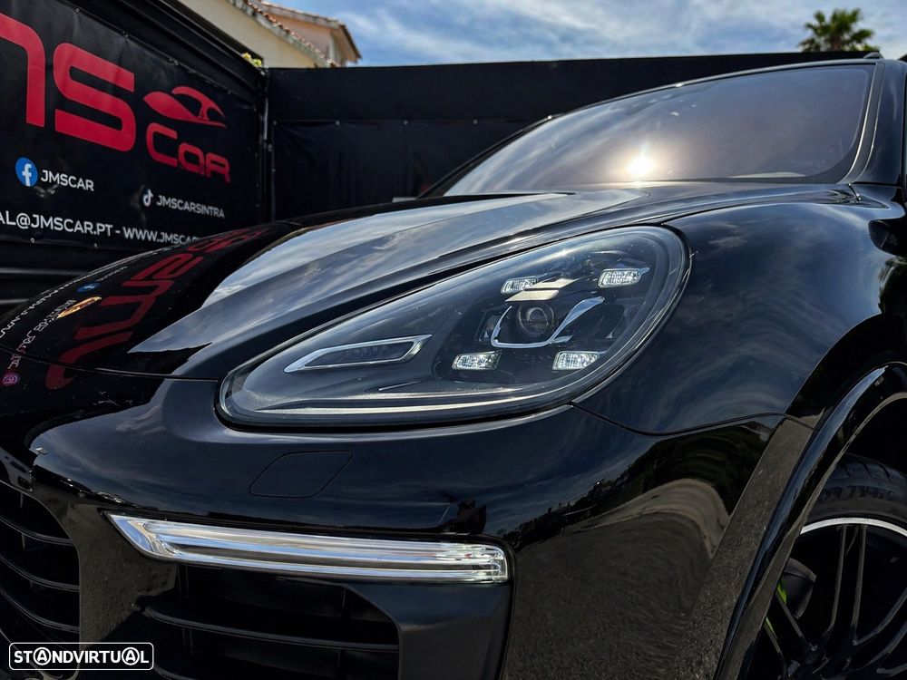 Porsche Cayenne S E-Hybrid Platinum Edition - 4