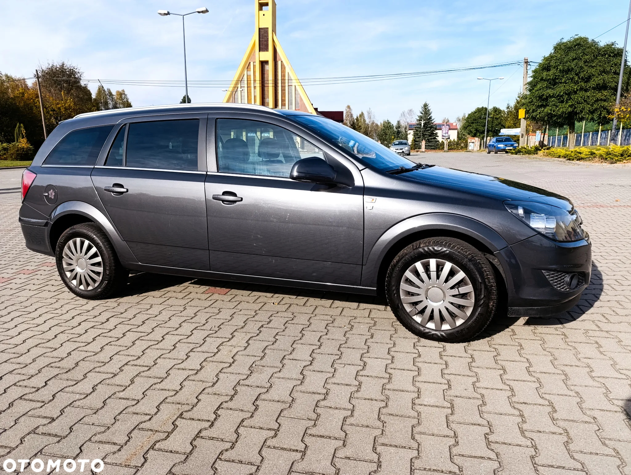 Opel Astra 1.4 Caravan Edition 111 Jahre - 17