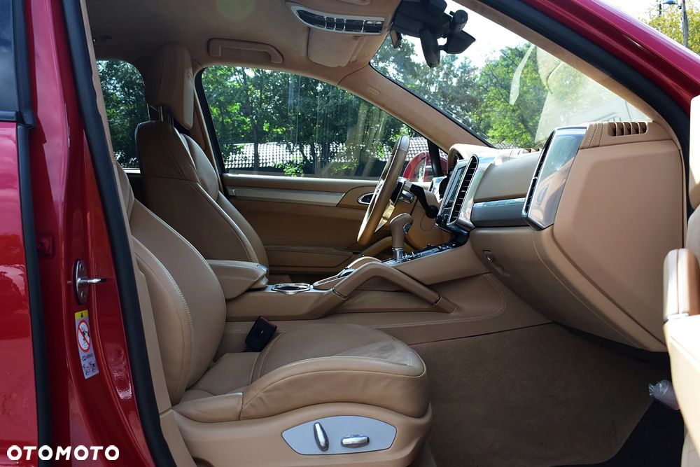 Porsche Cayenne GTS - 8