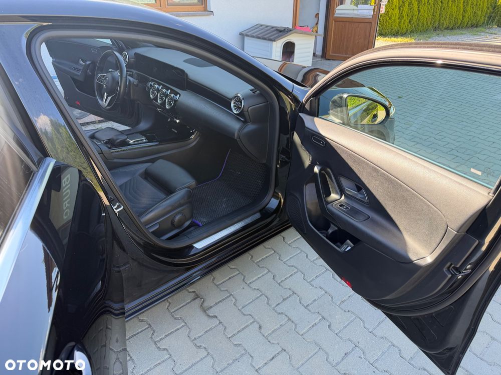 Mercedes-Benz Klasa A 180 Style 7G-DCT - 13