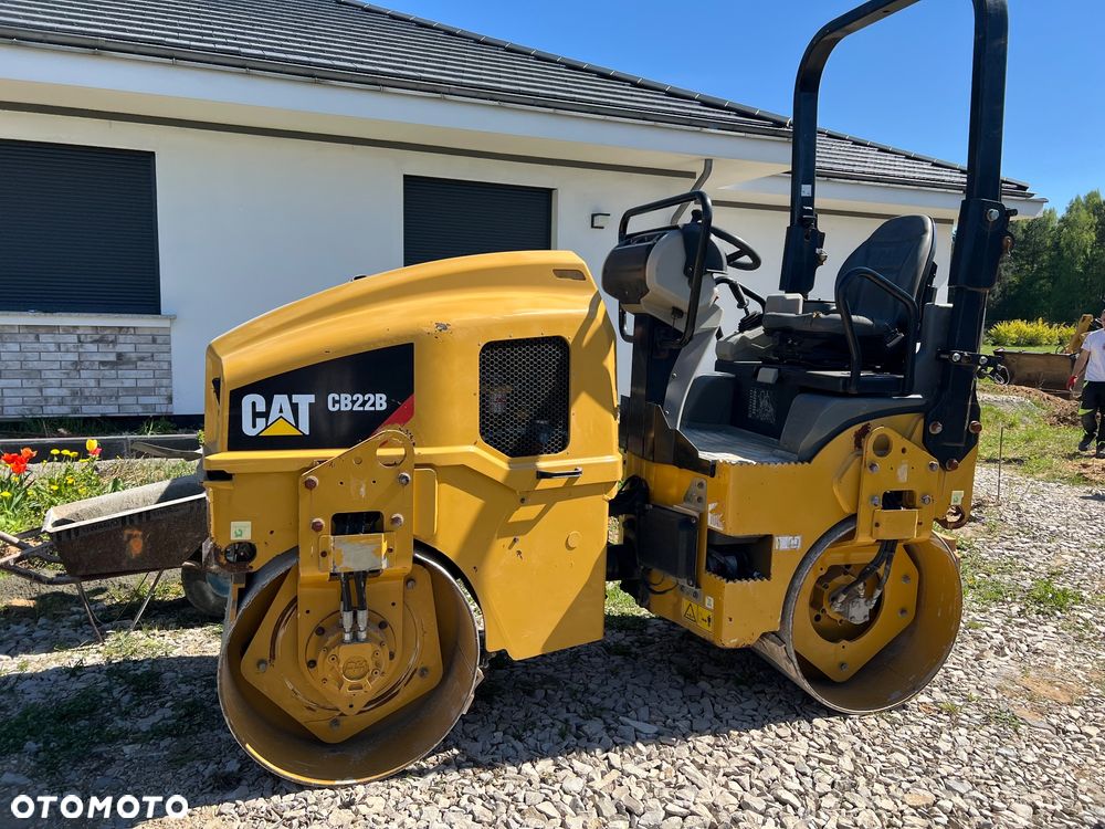 Caterpillar Walec drogowy CAT 100cm CB22B 2017r  zagęszczarka Catepillar CB 22 B Szer 100 cm Wibracja na oba bębny Zbiorniki na wodę Bomag  2,5 tony 24KW - 5