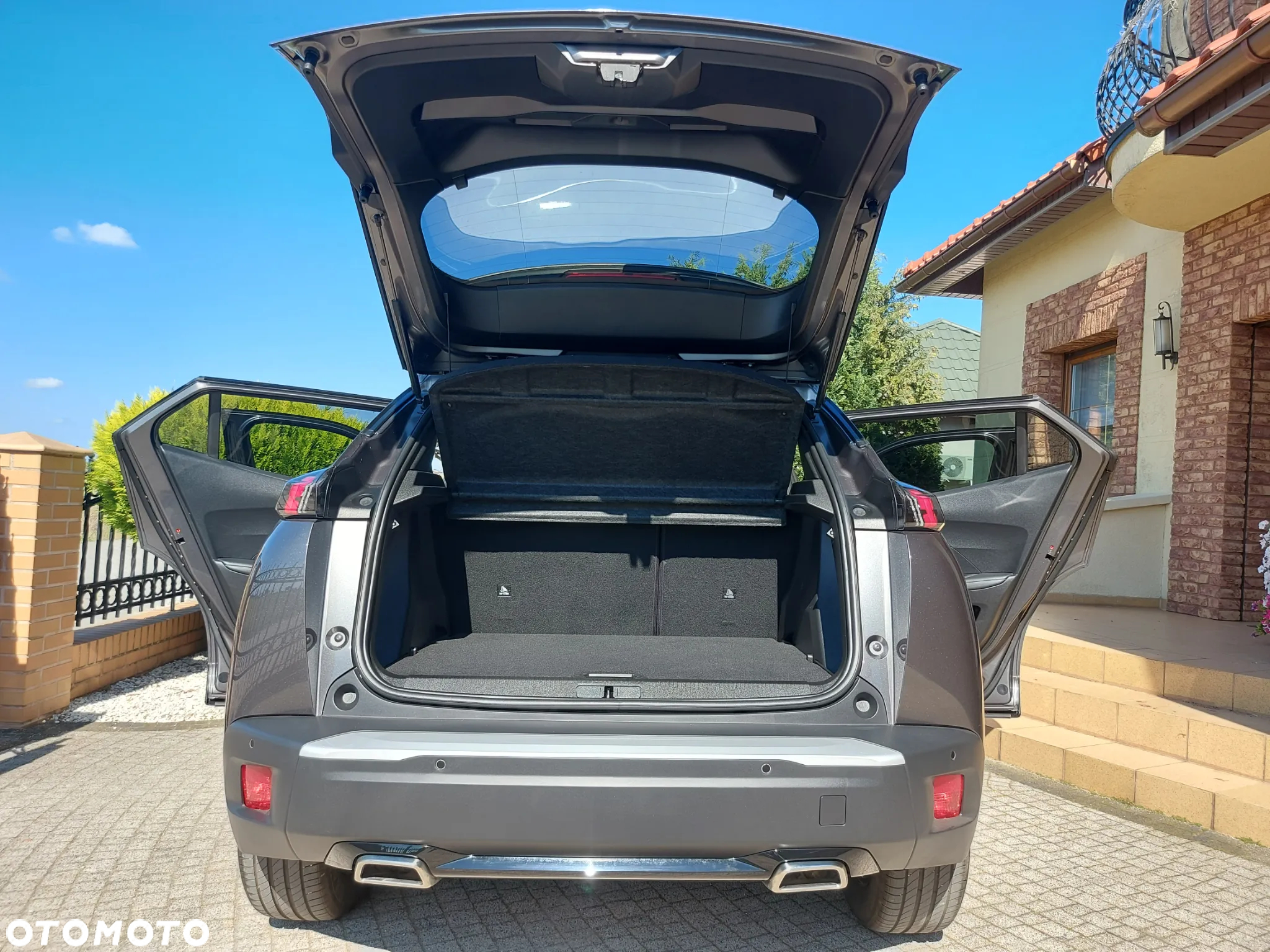 Peugeot 2008 1.2 PureTech Allure S&S EAT8 - 16