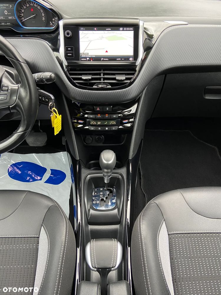 Peugeot 2008 - 25