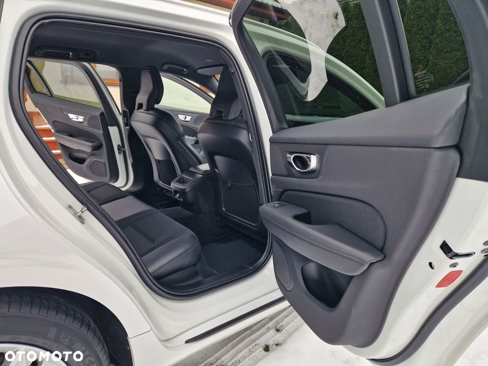 Volvo V60 D3 Geartronic Momentum Pro - 8