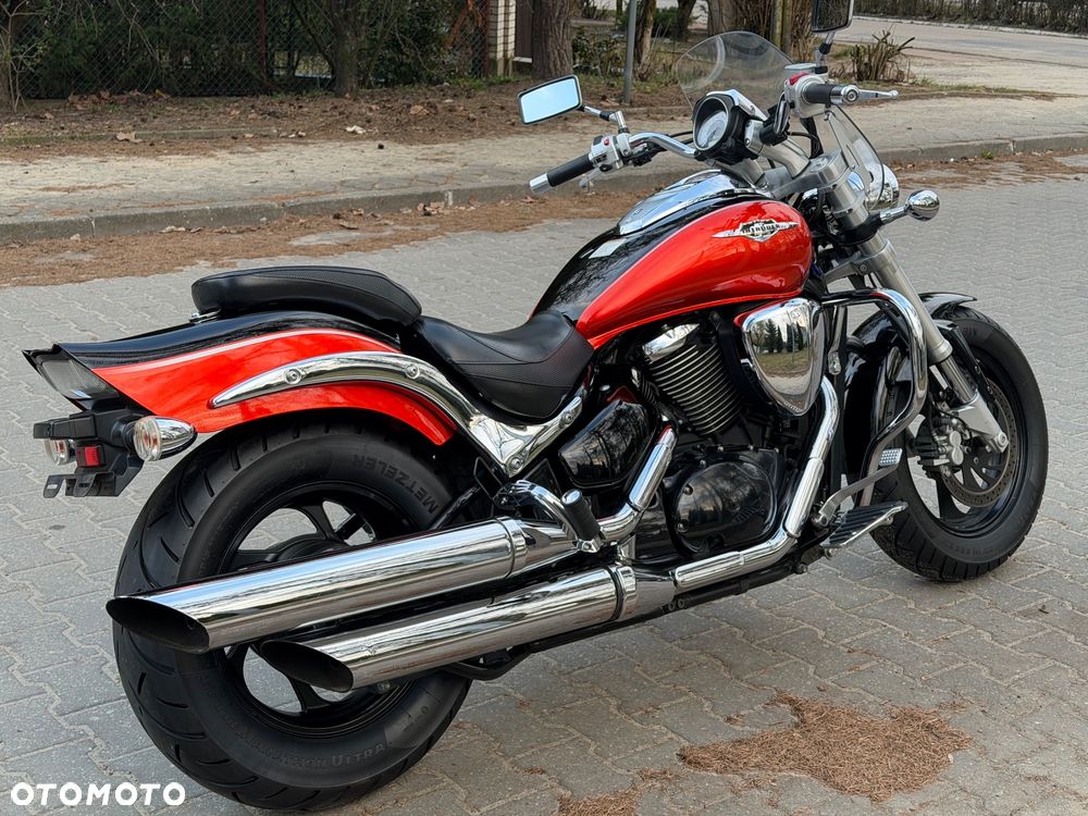 Suzuki Intruder - 3