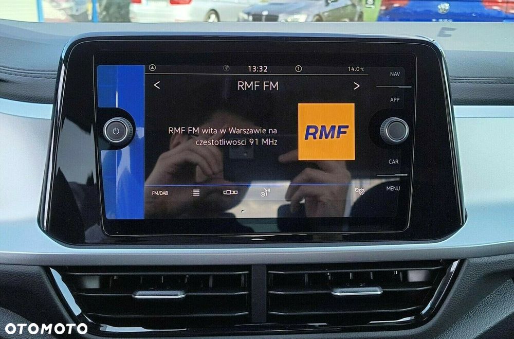 Volkswagen T-Roc - 24