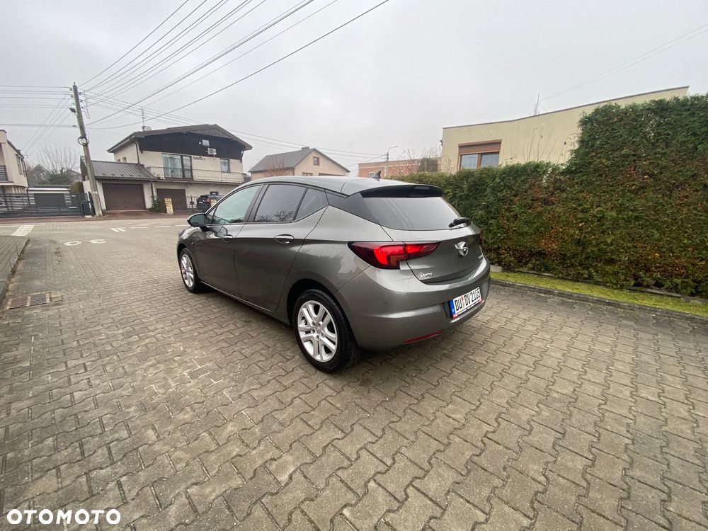 Opel Astra 1.4 T Enjoy S&S - 10