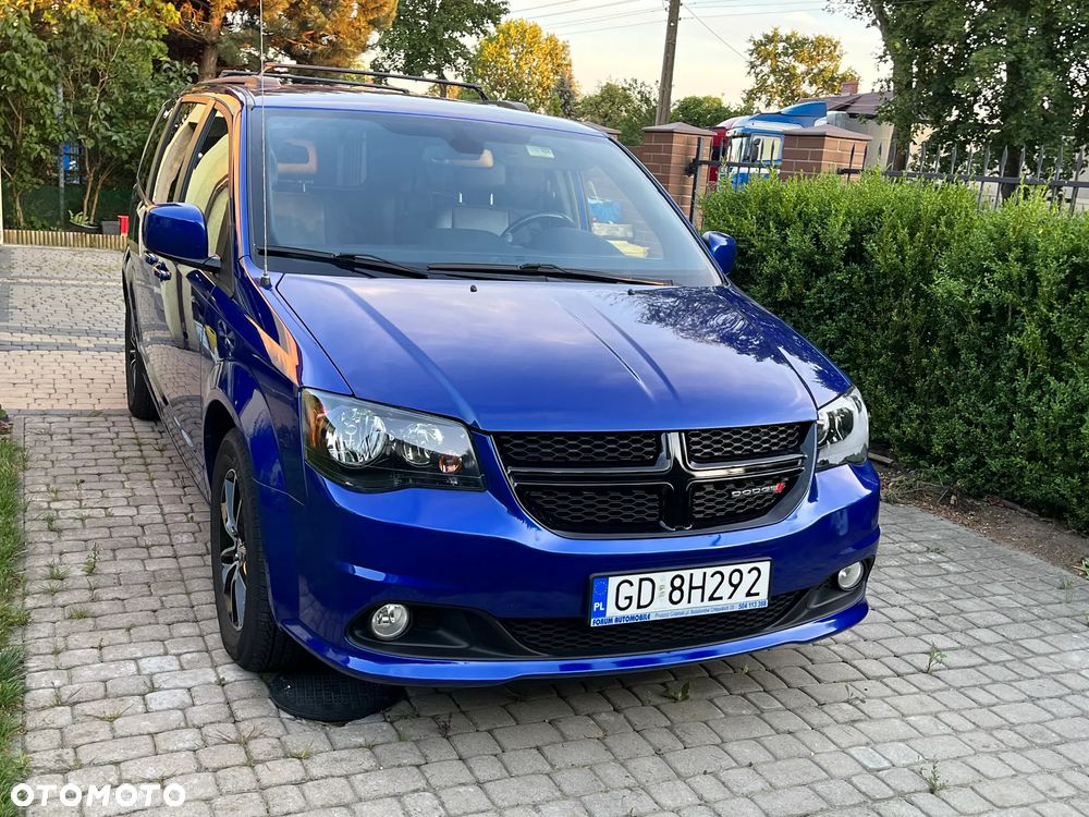 Dodge Grand Caravan 3.6 R/T - 8