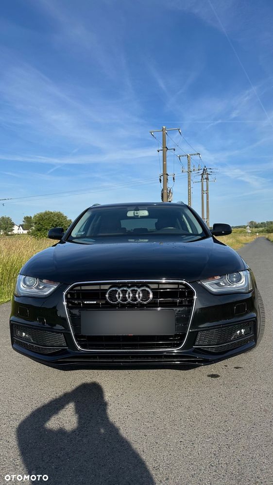 Audi A4 Avant 2.0 TDI DPF clean diesel quattro S tronic S line Sportpaket - 9