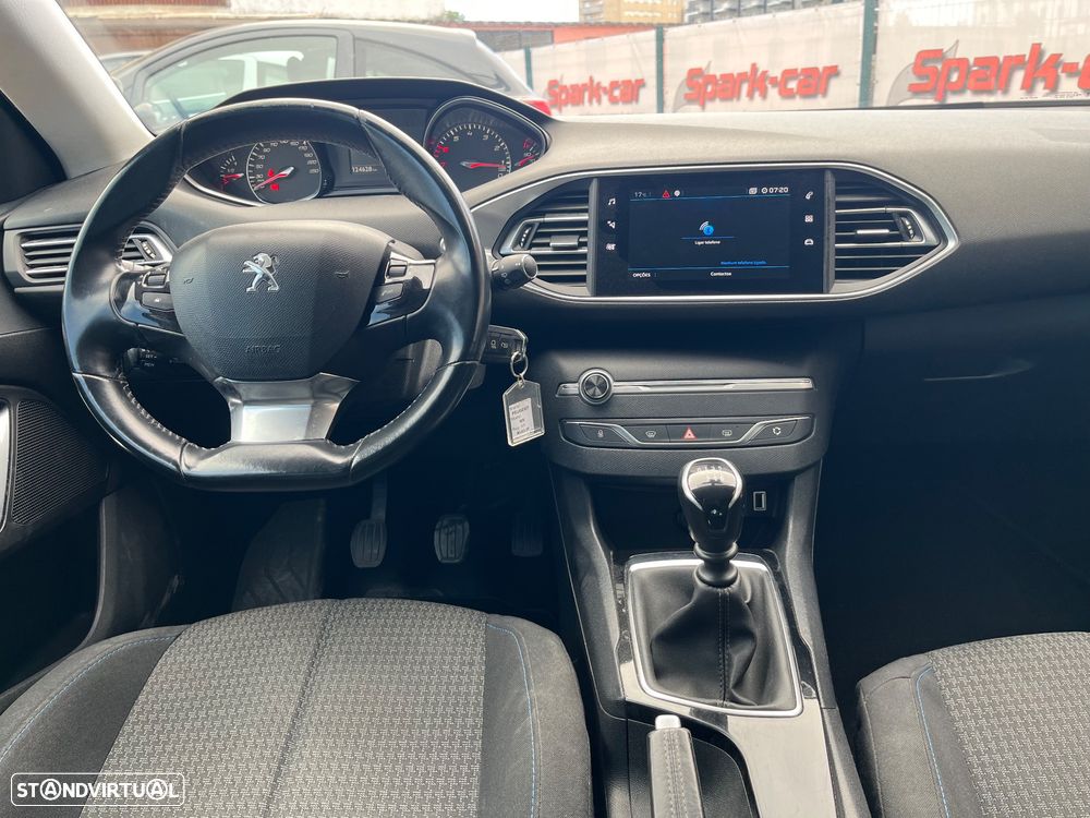 Peugeot 308 1.2 PureTech Style - 13