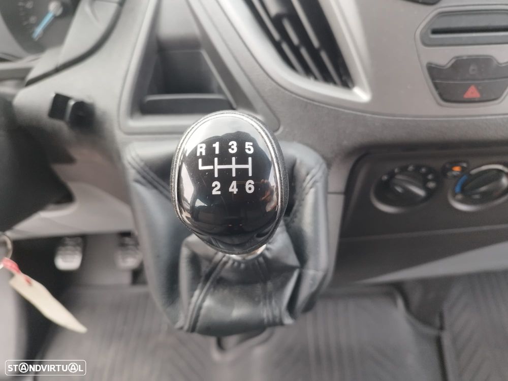 Ford Transit Custom 2.2 Tdci Longa  6 Lugares - 21