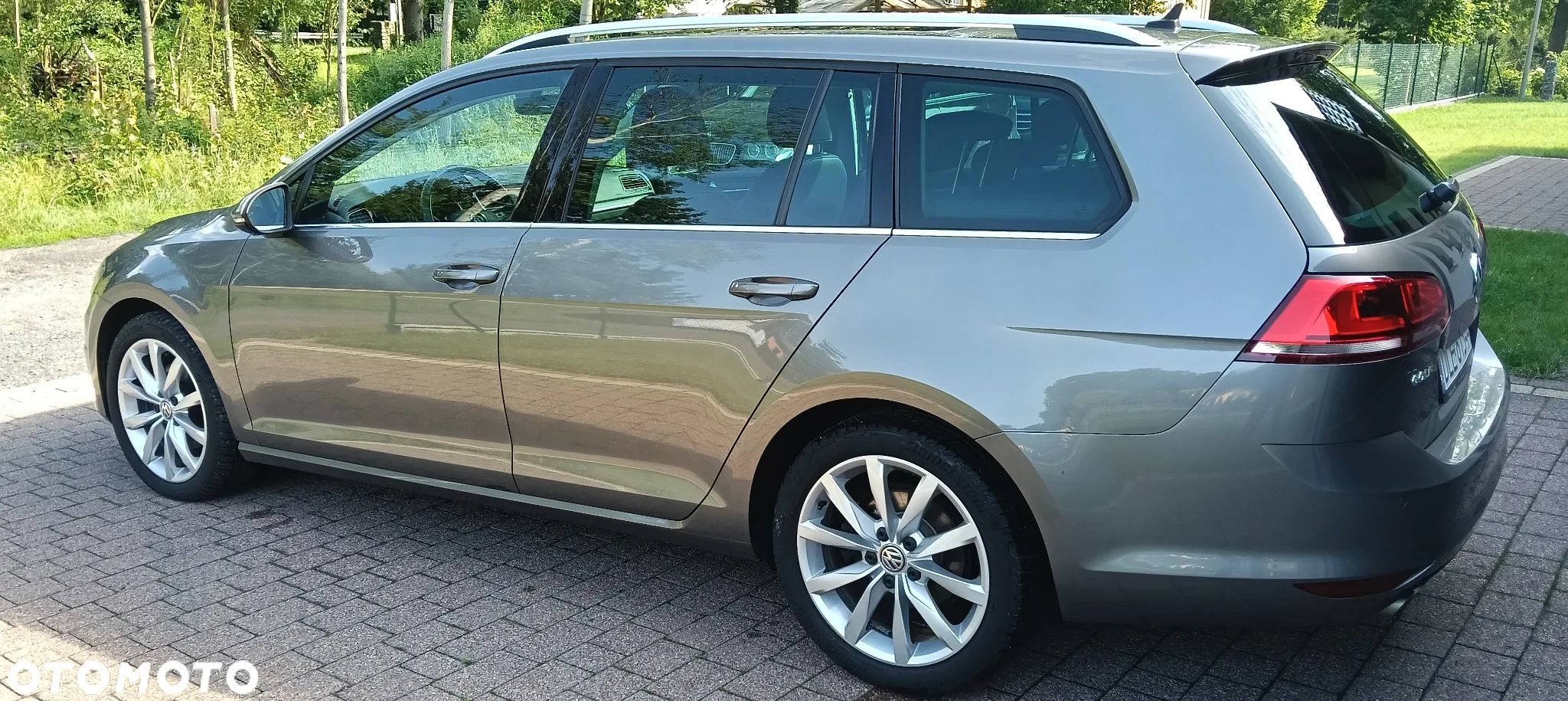 Volkswagen Golf 2.0 BlueTDI Highline - 1