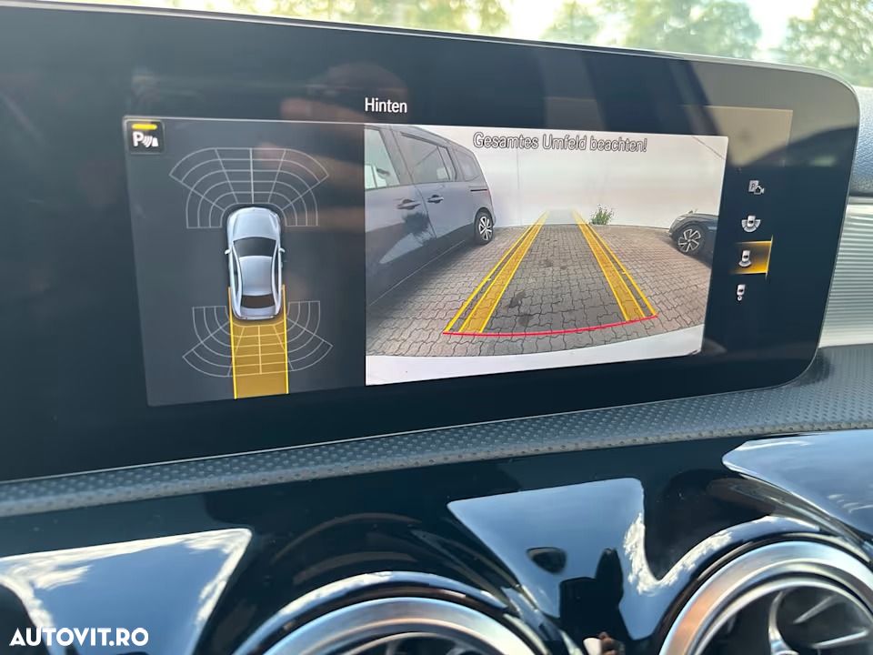 Mercedes-Benz A 200 Sedan 7G-DCT Lim. AMG Line Advanced Plus - 8