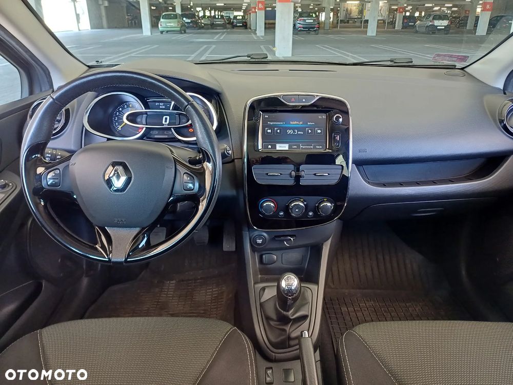Renault Clio 1.2 16V Expression - 6