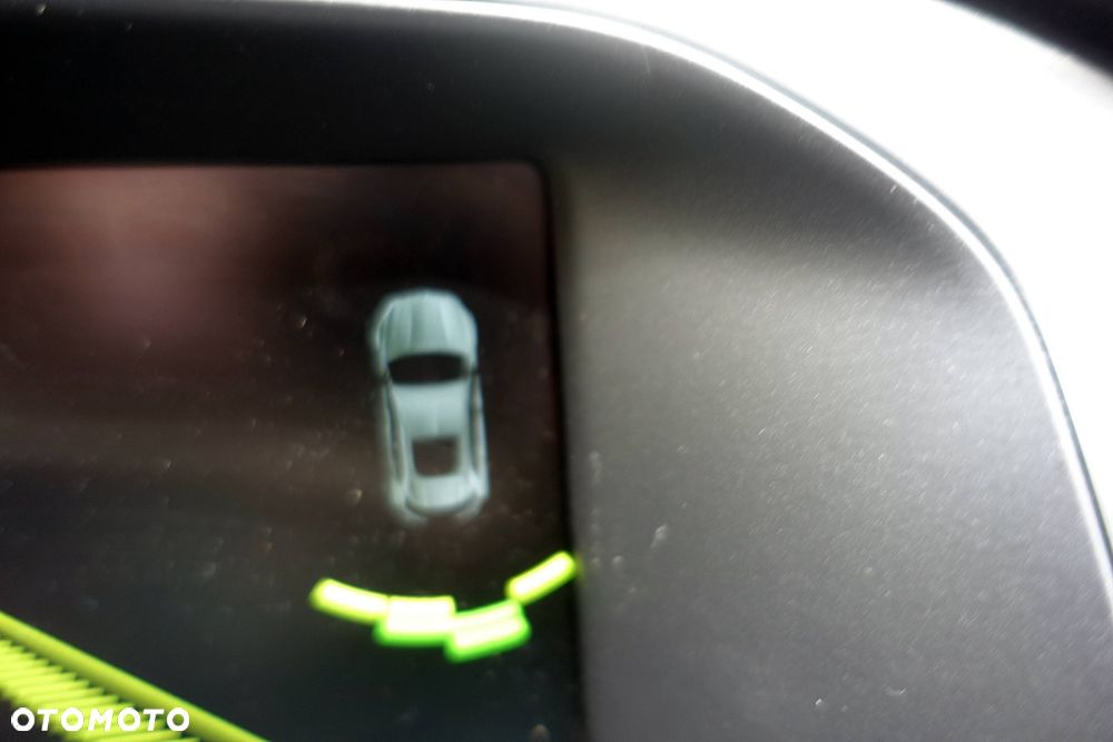 Volvo V40 D2 Momentum - 26