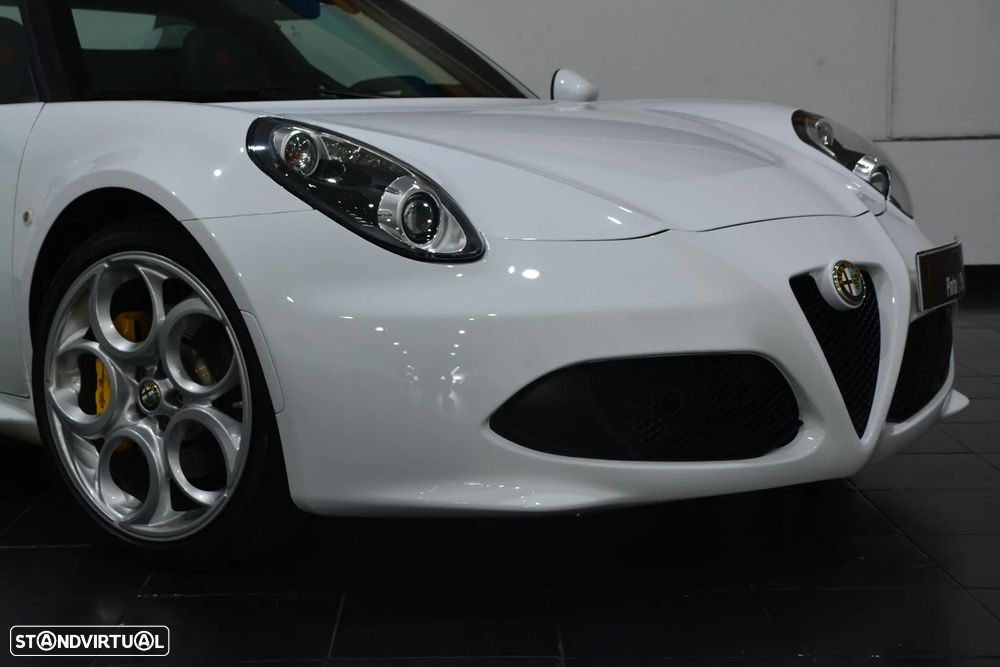 Alfa Romeo 4C Spider 1750 TBi - 8