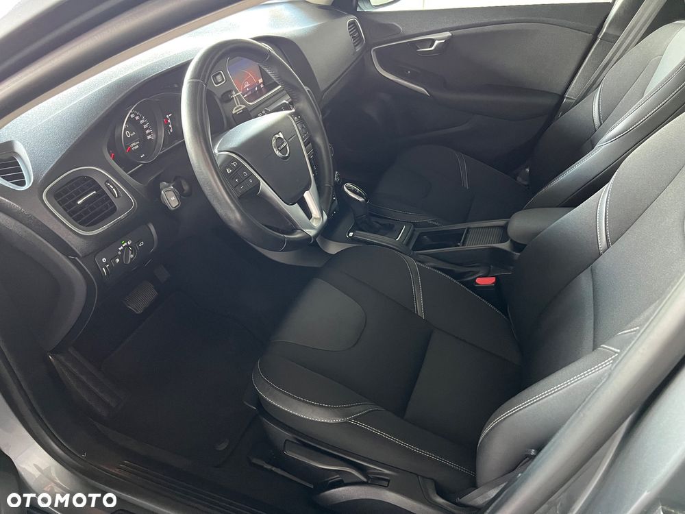 Volvo V40 - 11