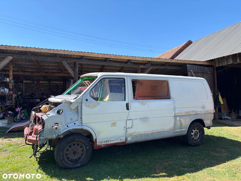 Volkswagen Transporter - 27