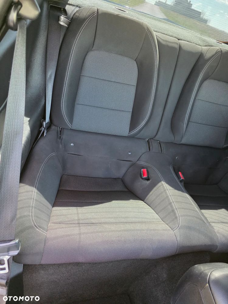Ford Mustang 3.7 V6 - 32