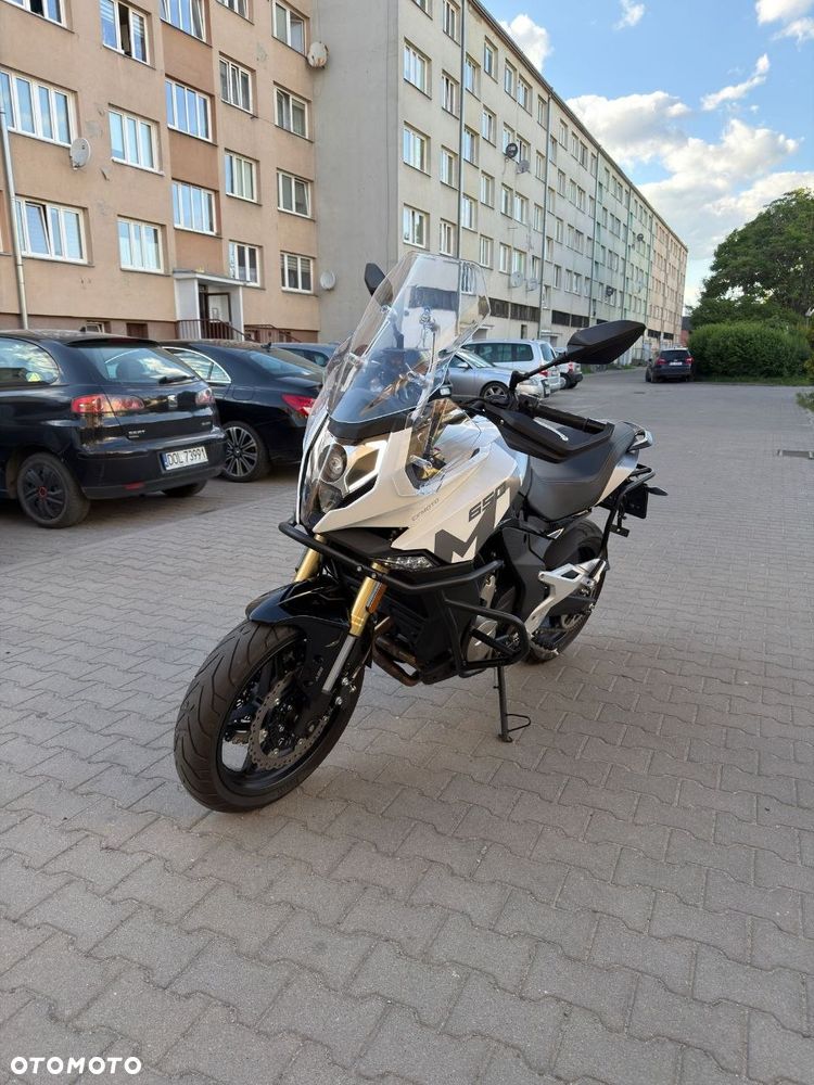 CFMoto 650 MT - 2