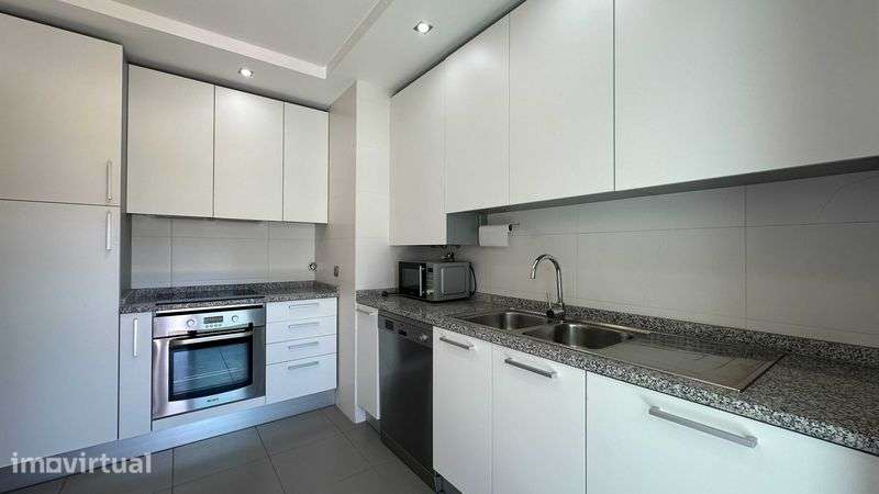 Apartamento T1+1 Duplex - No Centro da Cidade de Viseu - Grande imagem: 3/12