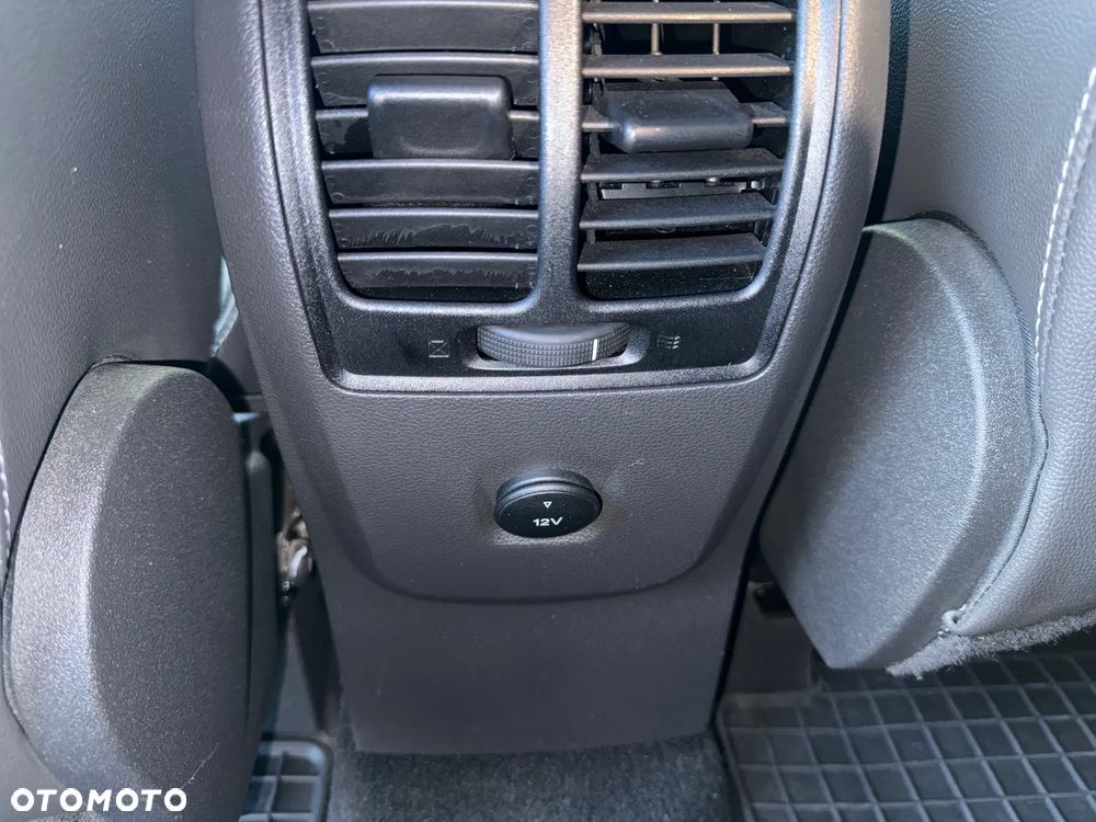 Ford Kuga 2.0 TDCi AWD ST-Line - 39