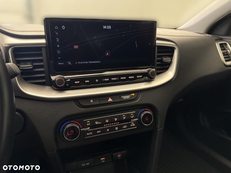 Kia Ceed 1.5 T-GDI M - 16