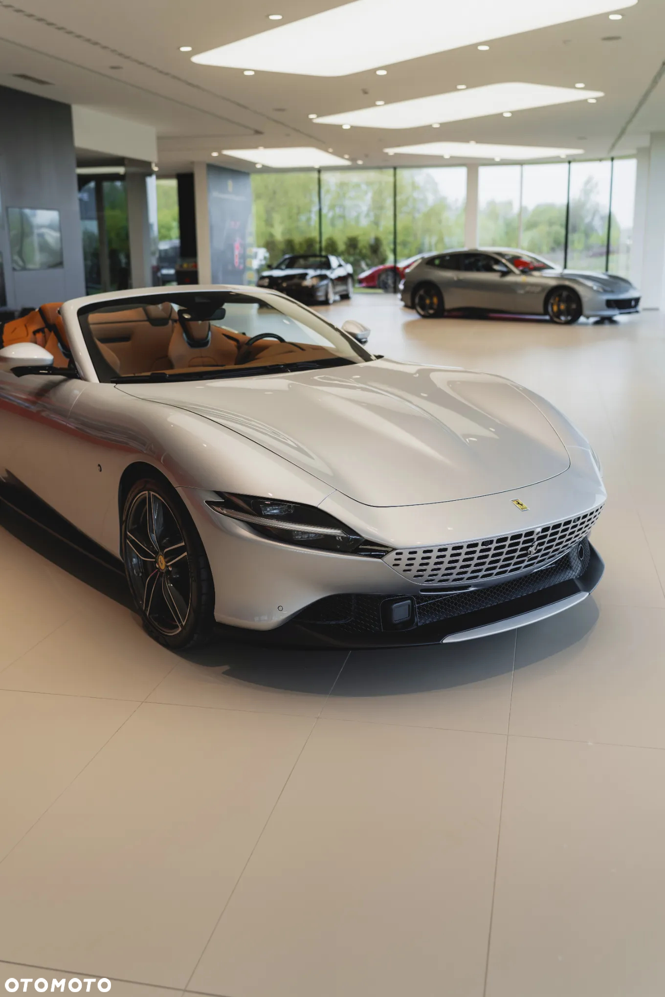 Ferrari Roma Spider - 2
