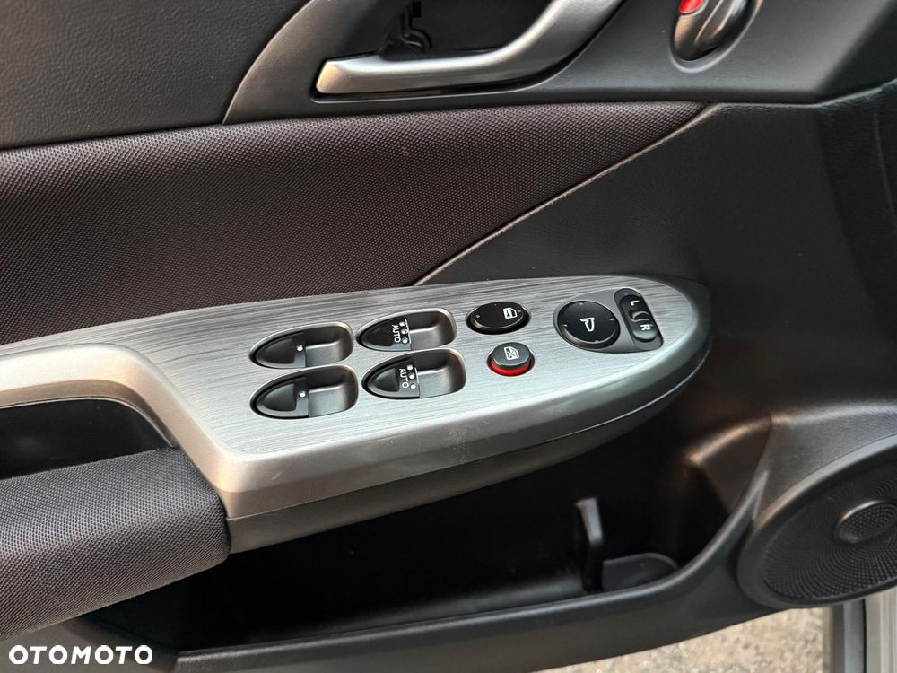 Honda Civic 1.4 i-VTEC Comfort - 16
