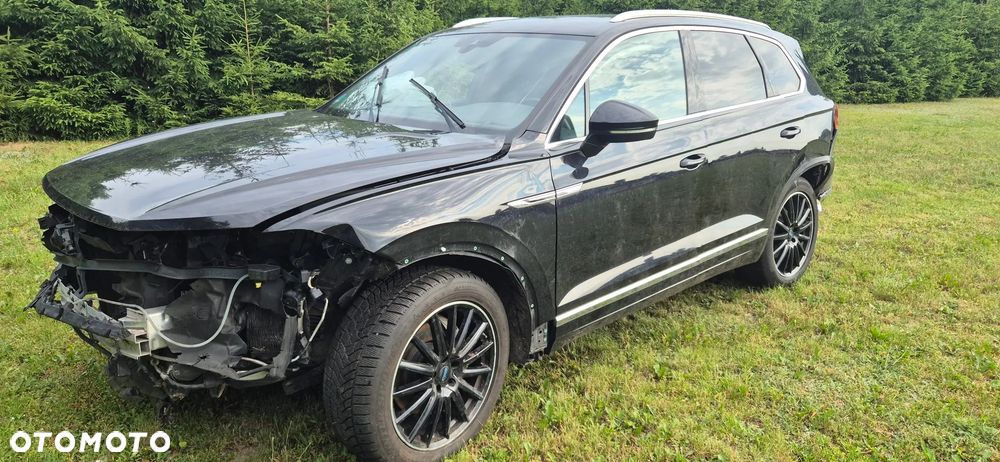 Volkswagen Touareg 3.0 V6 TDI 4Motion DPF Automatik - 2