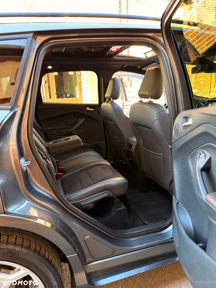 Ford Kuga 2.0 TDCi 4x4 ST-Line - 25