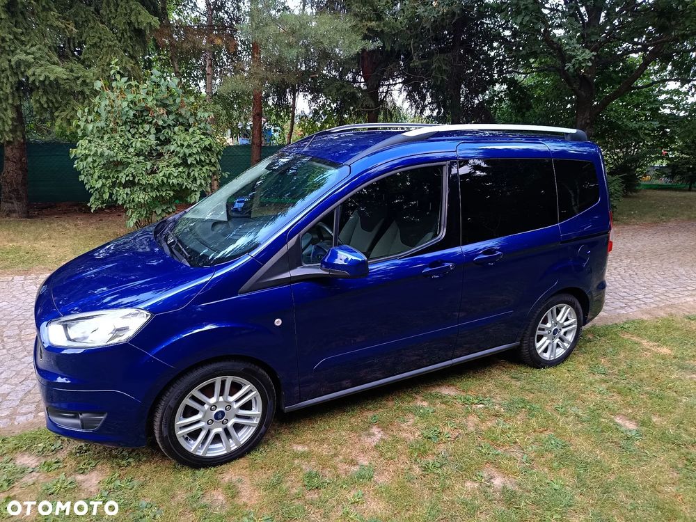 Ford Tourneo Courier 1.0 EcoBoost S&S Titanium - 30