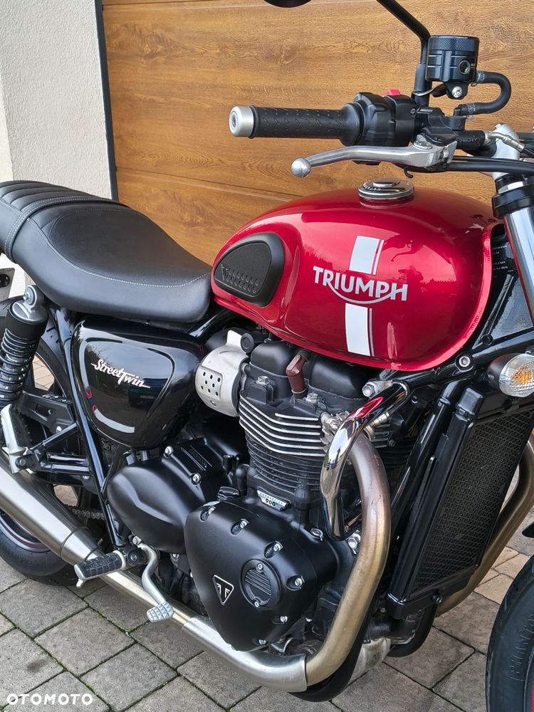 Triumph Street Twin - 8