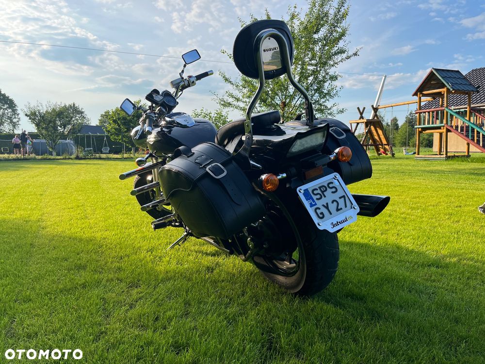 Suzuki Intruder - 7