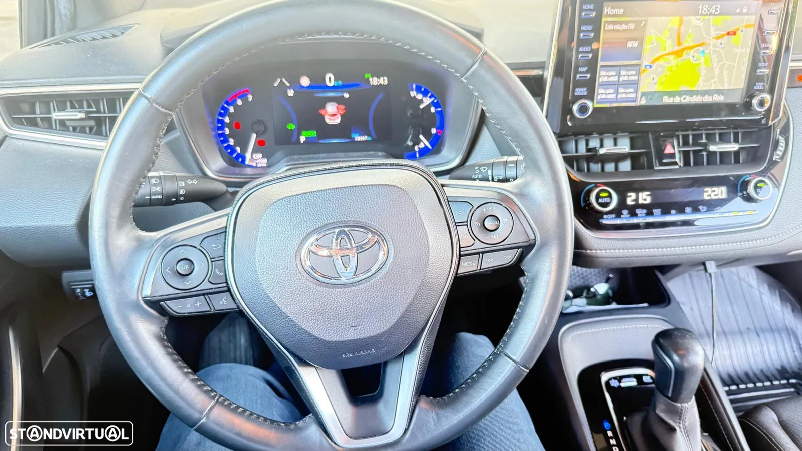 Toyota Corolla 1.8 Hybrid Square Collection - 6