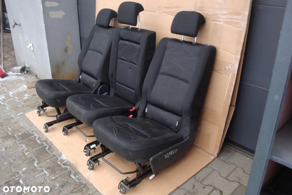 TOYOTA VERSO 09-  fotele przod + tyl wersja 5 osobowa - 4