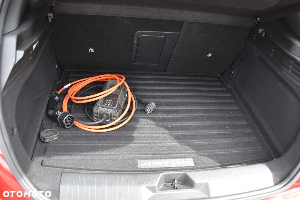 Opel Astra 1.6 T Plug-in Hybrid Elegance - 26