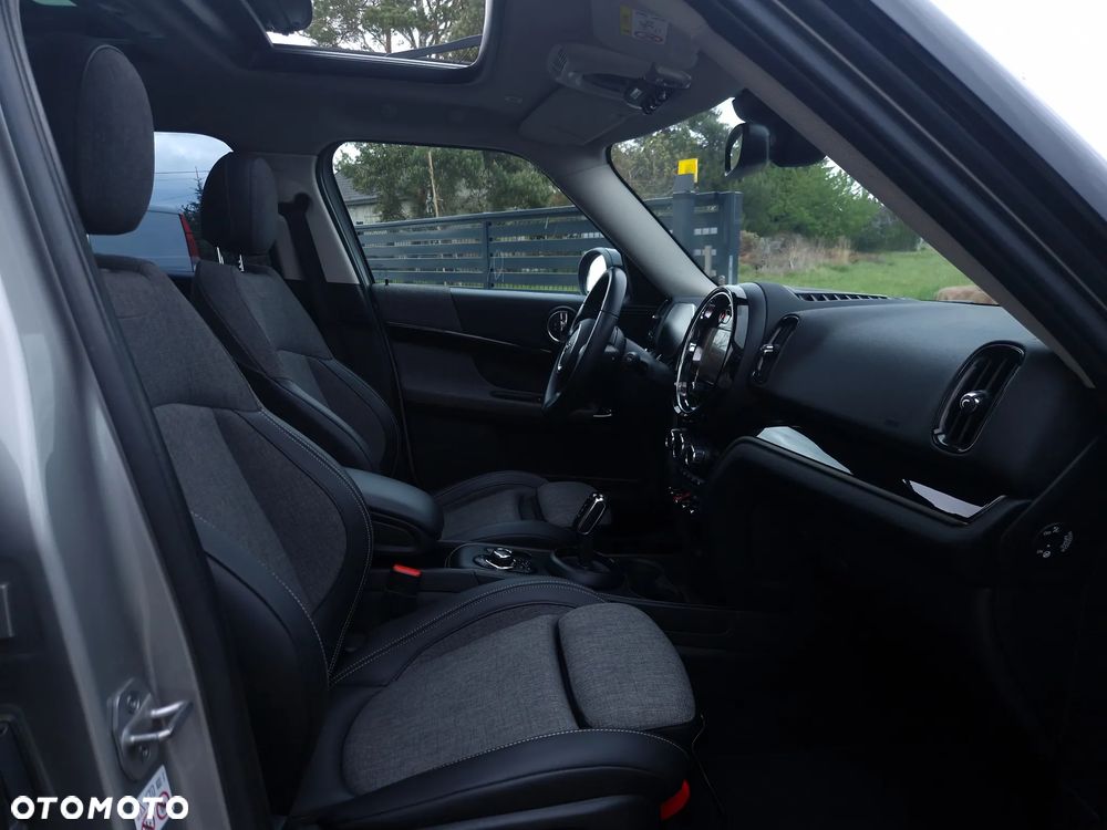 MINI Countryman Cooper Classic Trim - 25